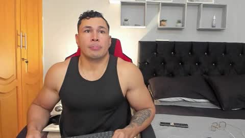 tyler_hank1 online show from March 2026 07:14:02 PM