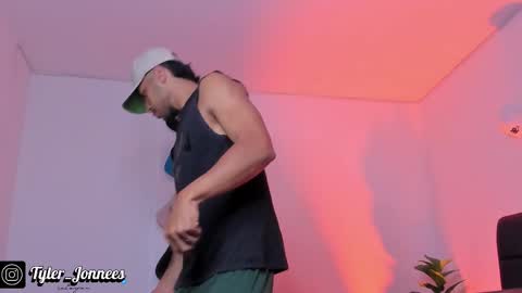 Tyler online show from October 2025 10:43:02 PM