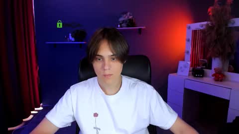 Snapshot of tyler_sparks_ chatting on September 2025 06:24:02 AM tyler_sparks_ online show from September 2025 06:24:02 AM