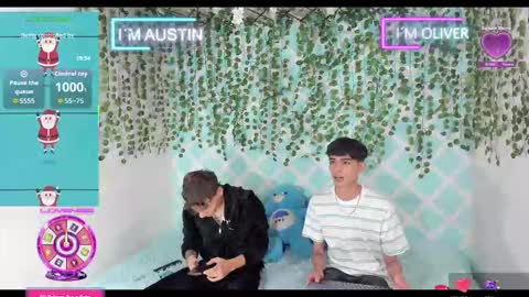 tylerhot2005 online show from December 2025 05:08:02 PM