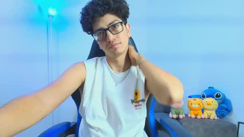   online show from November 2025 03:39:01 AM