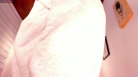       online show from November 2025 04:57:01 AM