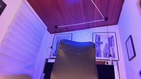       online show from December 2025 03:38:02 AM