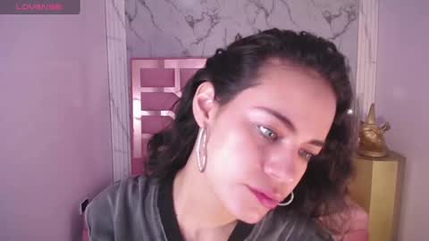 Snapshot of tyna_ch chatting on December 2024 05:26:02 PM TYNA online show from December 2024 05:26:02 PM