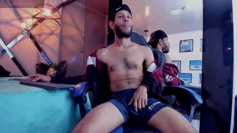 --- Tyron --- online show from April 2026 04:12:01 AM