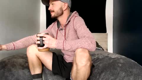 Snapshot of tyronemattias chatting on January 2025 08:44:01 PM Tyrone Mattias online show from January 2025 08:44:01 PM