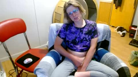 Snapshot of tyyyler93 chatting on July 2026 04:18:02 AM TylerAlternative online show from July 2026 04:18:02 AM