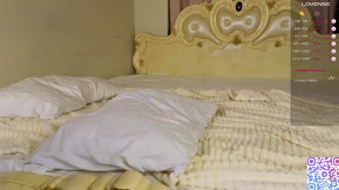 Lili online show from March 2025 10:32:02 PM