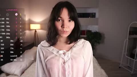 Lili online show from September 2025 07:17:02 PM