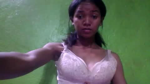 ueschancheuse online show from April 2026 07:58:01 PM