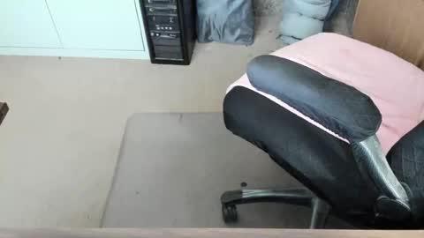 Snapshot of uhoponitagain chatting on June 2026 12:28:02 PM uhoponitagain online show from June 2026 12:28:02 PM