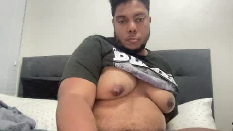 Snapshot of uhstevy chatting on June 2026 04:25:02 AM Steven Marmolejos online show from June 2026 04:25:02 AM