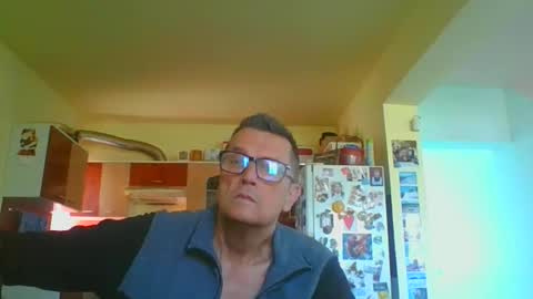 ulmeni4 online show from April 2026 07:57:01 AM