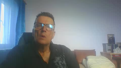 Snapshot of ulmeni7 chatting on October 2025 11:23:02 AM ulmeni7 online show from October 2025 11:23:02 AM