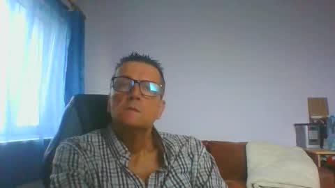 Snapshot of ulmeni7 chatting on November 2025 06:23:01 AM ulmeni7 online show from November 2025 06:23:01 AM