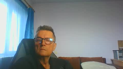 Snapshot of ulmeni7 chatting on November 2025 06:45:02 AM ulmeni7 online show from November 2025 06:45:02 AM