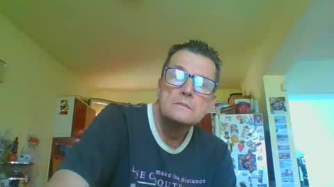 Snapshot of ulmeni7 chatting on June 2026 08:18:02 AM ulmeni7 online show from June 2026 08:18:02 AM