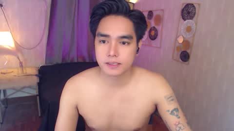 Snapshot of ultimatesexytrans chatting on December 2025 10:09:02 AM Alex online show from December 2025 10:09:02 AM