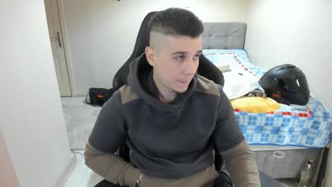 Snapshot of ulxer chatting on December 2024 09:06:01 PM hi im mike tyson - online show from December 2024 09:06:01 PM
