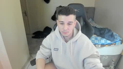 Snapshot of ulxer chatting on January 2025 10:27:02 PM hi im mike tyson - online show from January 2025 10:27:02 PM
