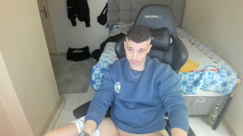 Snapshot of ulxer chatting on February 2025 08:02:02 PM hi im mike tyson - online show from February 2025 08:02:02 PM