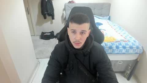 Snapshot of ulxer chatting on February 2025 07:06:02 PM hi im mike tyson - online show from February 2025 07:06:02 PM
