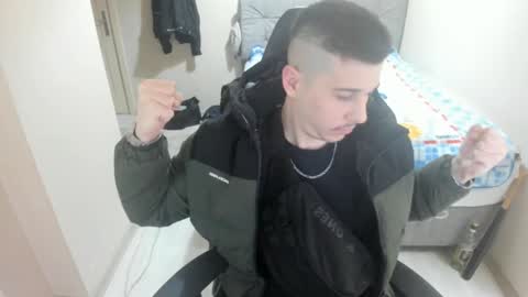 Snapshot of ulxer chatting on February 2025 07:38:02 PM hi im mike tyson - online show from February 2025 07:38:02 PM
