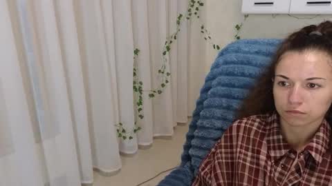 Ulyana online show from October 2025 04:01:02 AM