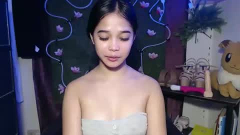 Snapshot of umi_pinay69xx chatting on November 2025 04:07:02 PM umi online show from November 2025 04:07:02 PM