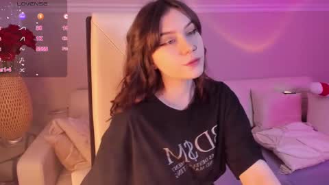 Una  online show from December 2024 09:32:02 AM