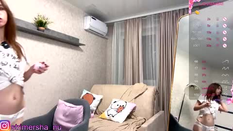 unarks online show from February 2025 06:16:01 PM