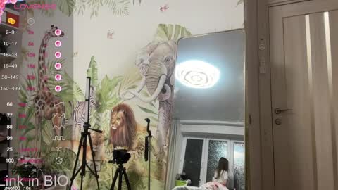 unarks online show from March 2026 05:41:01 PM