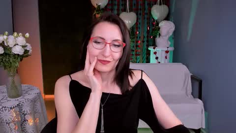 UnaTera online show from February 2026 09:21:02 AM