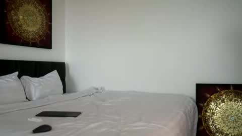 Sasha online show from November 2025 02:12:01 AM