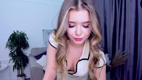 Alice online show from February 2025 10:54:01 PM