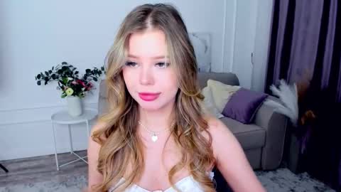 Alice online show from September 2025 07:51:02 PM