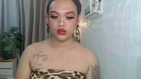 Snapshot of unforgettable_sin chatting on September 2025 04:03:01 AM Bella Shamara Odett online show from September 2025 04:03:01 AM