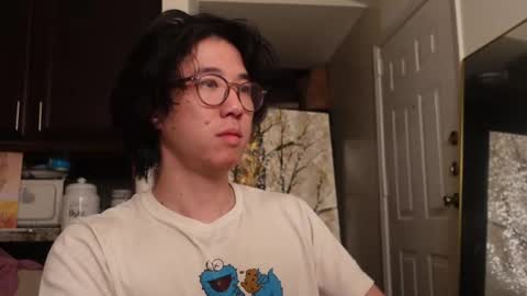 Snapshot of unhingedwang chatting on March 2025 03:06:01 AM wang online show from March 2025 03:06:01 AM