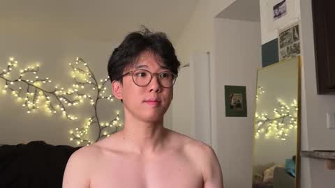 Snapshot of unhingedwang chatting on September 2025 12:16:01 AM wang online show from September 2025 12:16:01 AM