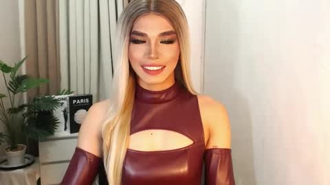 Miss Andrea online show from October 2025 10:07:01 AM