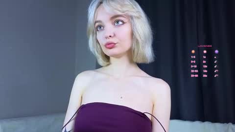 ShizukaShizuSHIZ online show from October 2025 03:17:01 AM