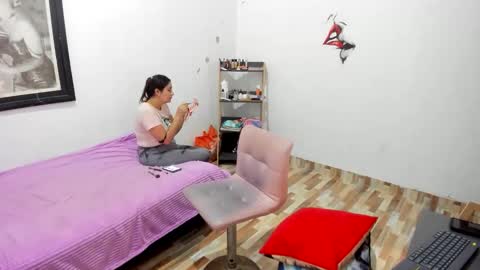 Kary and jhoa online show from January 2026 07:50:01 PM