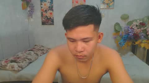Snapshot of ur_bigcockeziekiel chatting on May 2026 09:03:01 AM ur_bigcockeziekiel online show from May 2026 09:03:01 AM