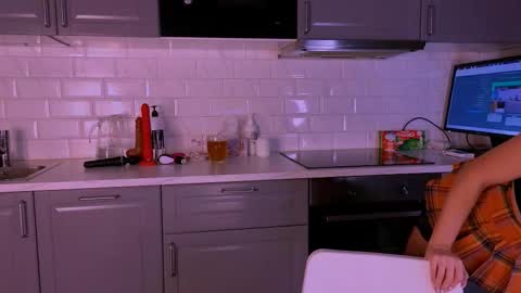 ur_craving online show from September 2025 12:45:02 AM