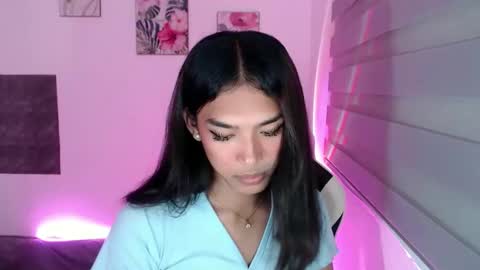 ur_dazzlingmorenaxx online show from September 2025 05:18:01 PM