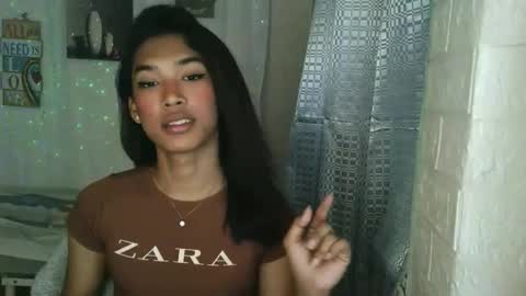 ur_dazzlingmorenaxx online show from November 2025 02:54:02 AM