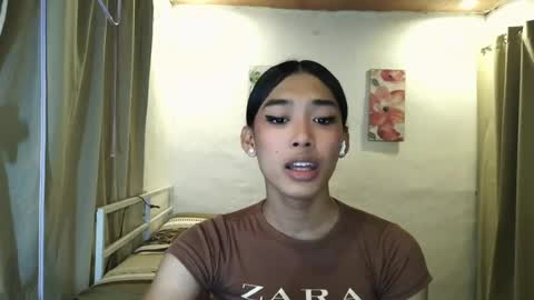 Snapshot of ur_dazzlingmorenaxx chatting on August 2026 05:06:02 AM ur_dazzlingmorenaxx online show from August 2026 05:06:02 AM