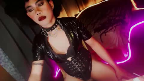 MISS ANNA online show from November 2025 05:11:01 AM