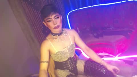 MISS ANNA online show from January 2026 12:20:02 PM