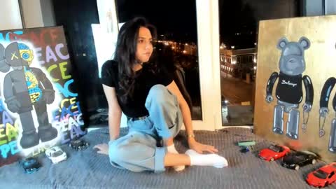 Hello my name is Emilly online show from September 2025 04:56:01 PM